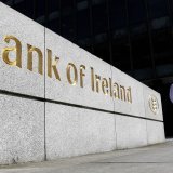Certains articles dans les médias irlandais rapportent que des clients sans fonds sur leurs comptes ont pu retirer jusqu'à 1000 euros. (archives)
